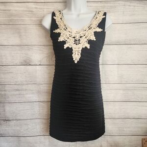 New Light Women’s Dress Medium Black Lace Detail Sleeveless Bodycon Cocktail NWT